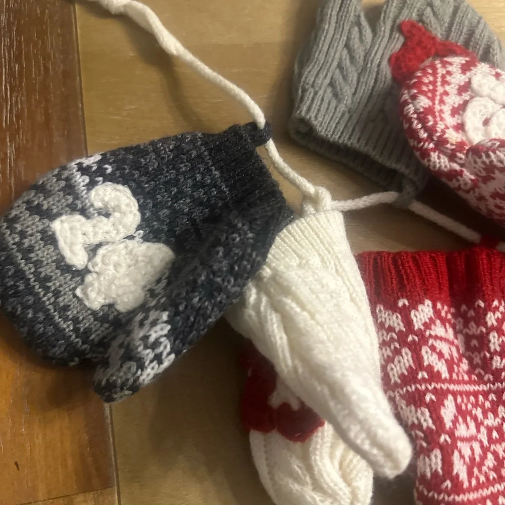 RH Baby mitten advent garland - like new